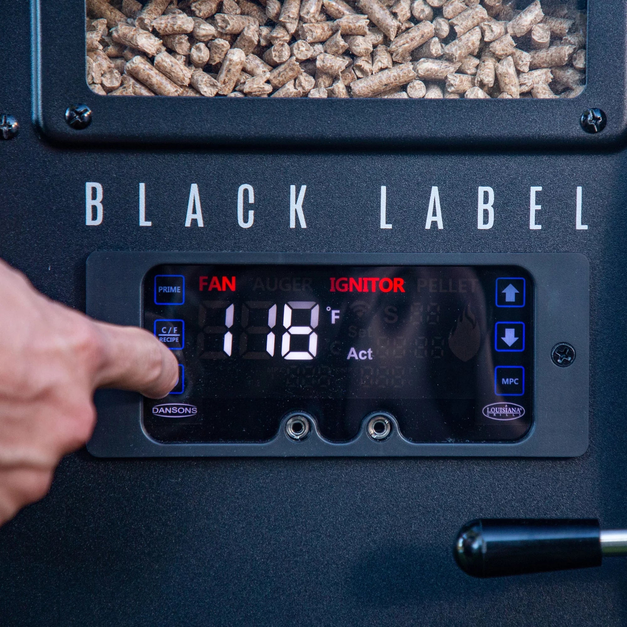 Louisiana Grills 1000 Black Label Series Pellet Grill with Wi-Fi&reg; and Bluetooth&reg;